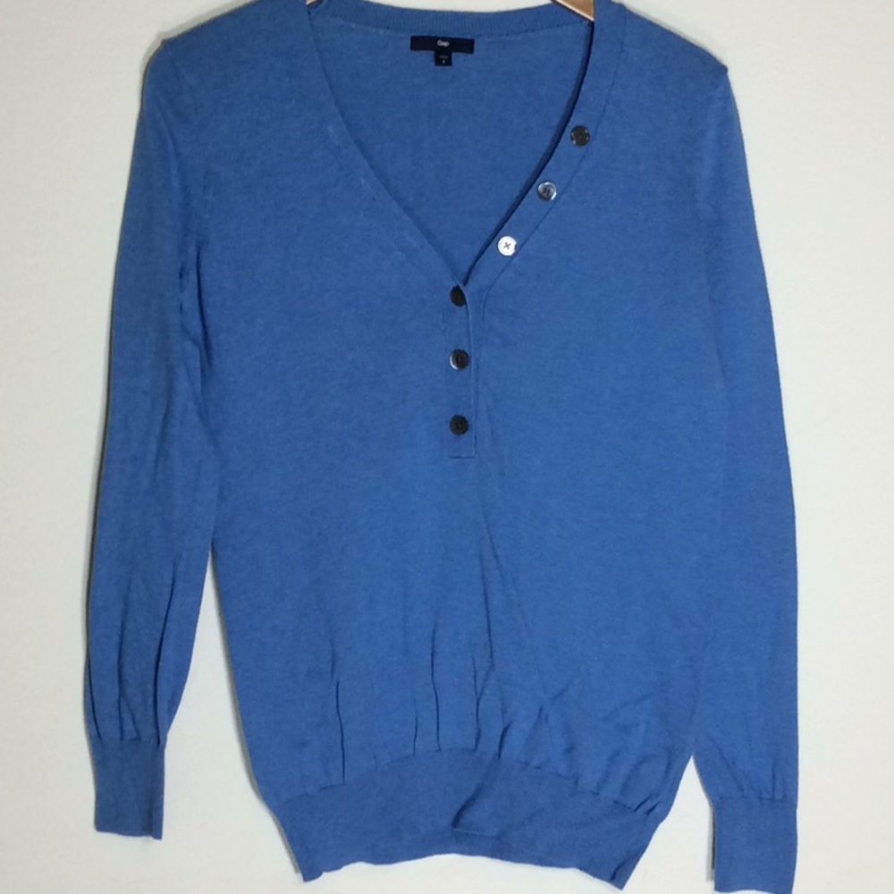 GAP Six Button Pullover Cardigan